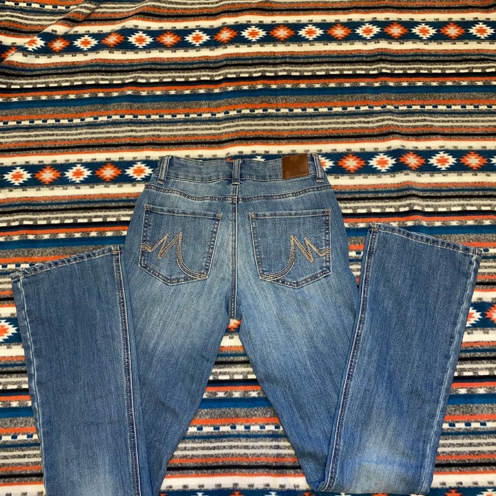 Maurices size 2L bootcut
Never worn
25$ obo
